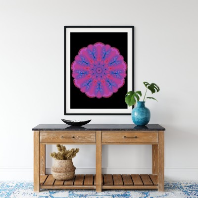 Podwodny kwiat na czarnym tle