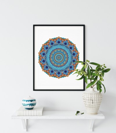 Złota plaża na białym tle