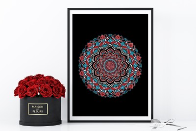 Turkusowe korale na czarnym tle