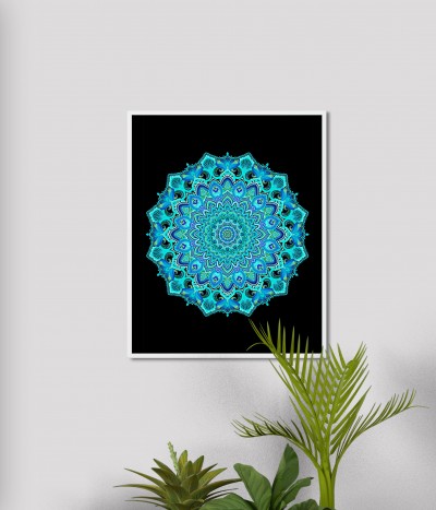 Błękitna laguna na czarnym tle