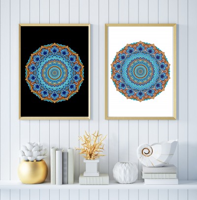 Złota plaża na czarnym tle